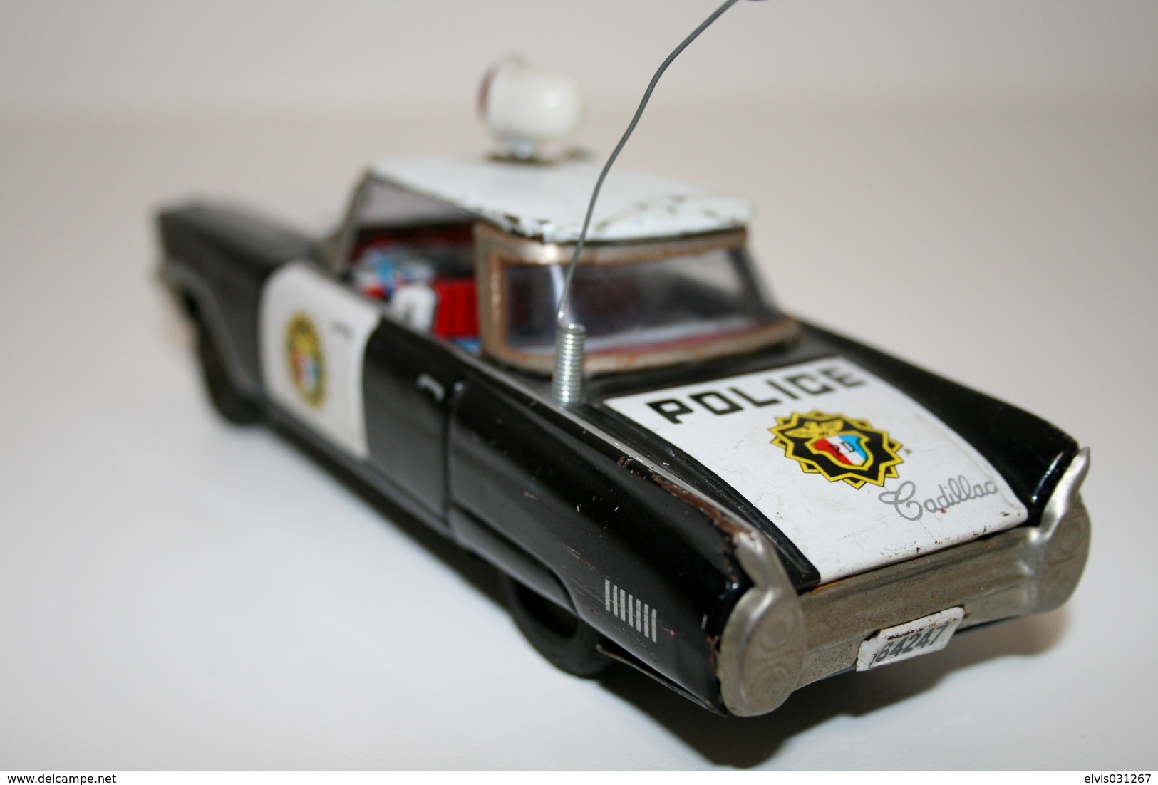 Vintage TIN TOY CAR : Maker ICHICO - Cadillac 4 Door Hardtop Rotating Roof Light POLICE - 15cm - JAPAN - 1960 - Friction - Collectors E Strani - Tutte Marche