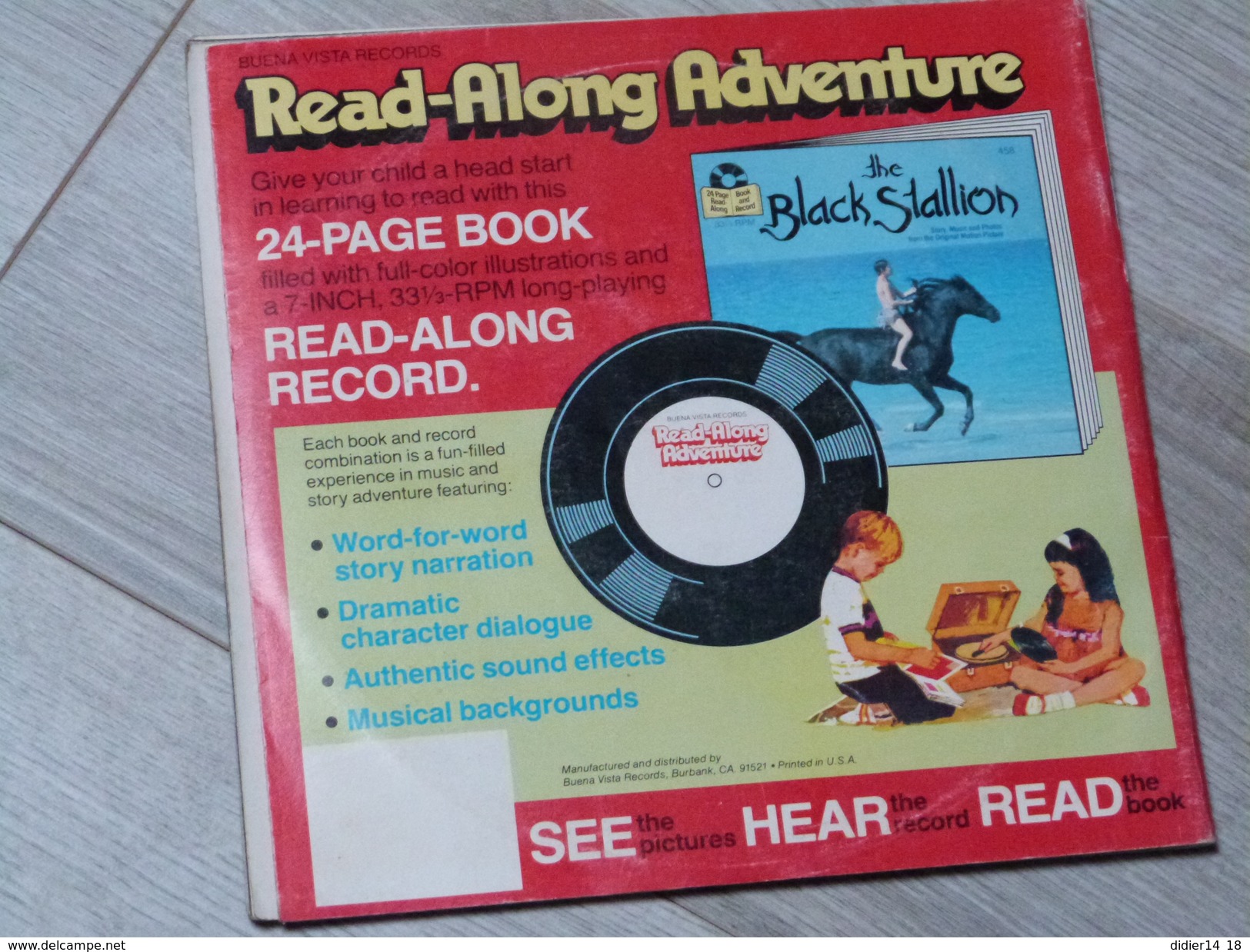 LIVRE DISQUE 45 TOURS.THE BLACK STALLION. DISNEYLAND. 25 PAGES.1982.