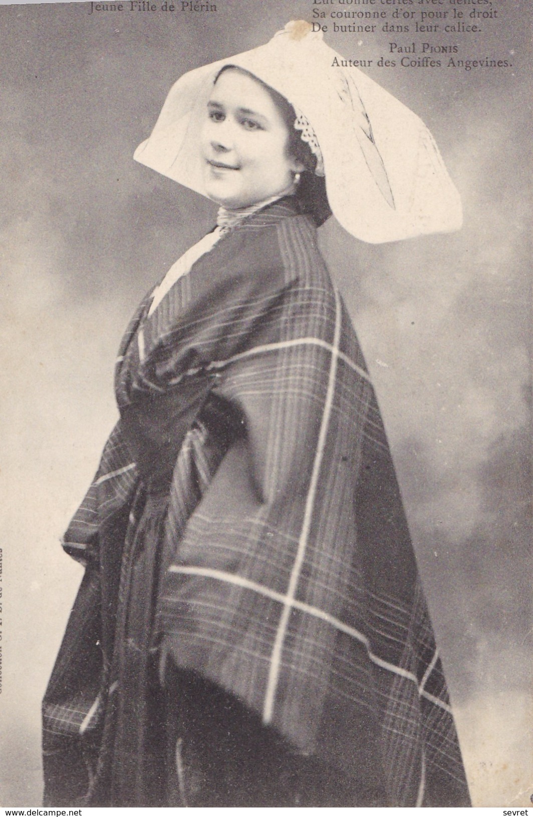 PLERIN. - Jeune Fille En Costume. Belle Coiffe - Plérin / Saint-Laurent-de-la-Mer