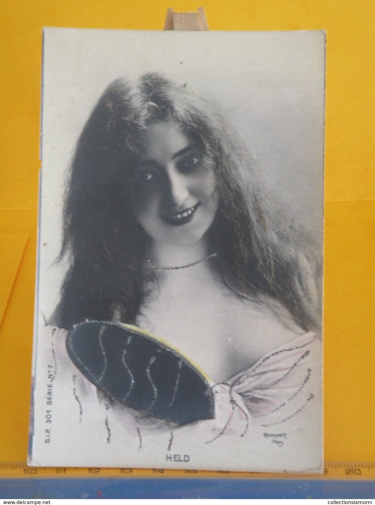 Cartes Postales > Prénoms > La Jeune Dame, Held - Non Circulé - Silhouetkaarten