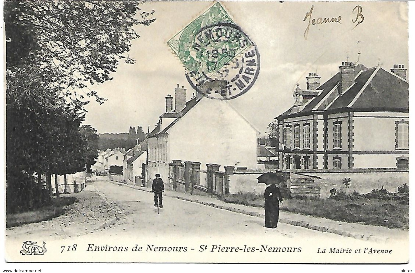 SAINT PIERRE LES NEMOURS - La Mairie Et L'Avenue - Saint Pierre Les Nemours