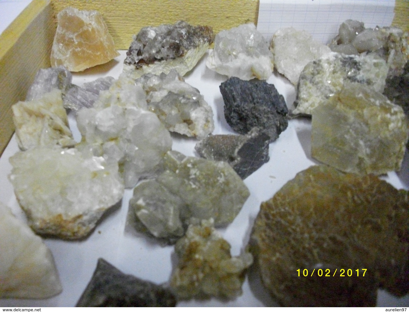 Lot De 31 Minéraux -lot 00-2350 Grs - Minerals
