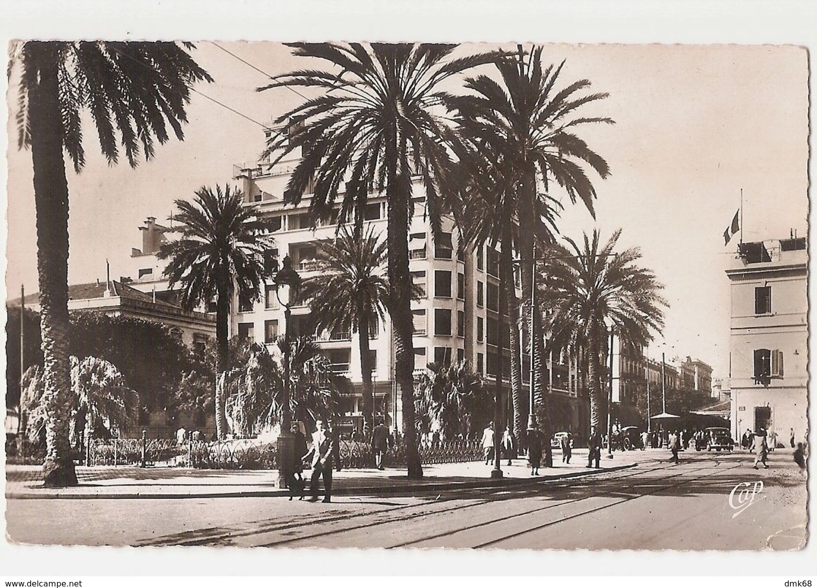 TUNISIA - TUNIS - PLACE DE LA RESIDENCE ET LA NATIONALE - 1950s ( 629 ) - Tunisia