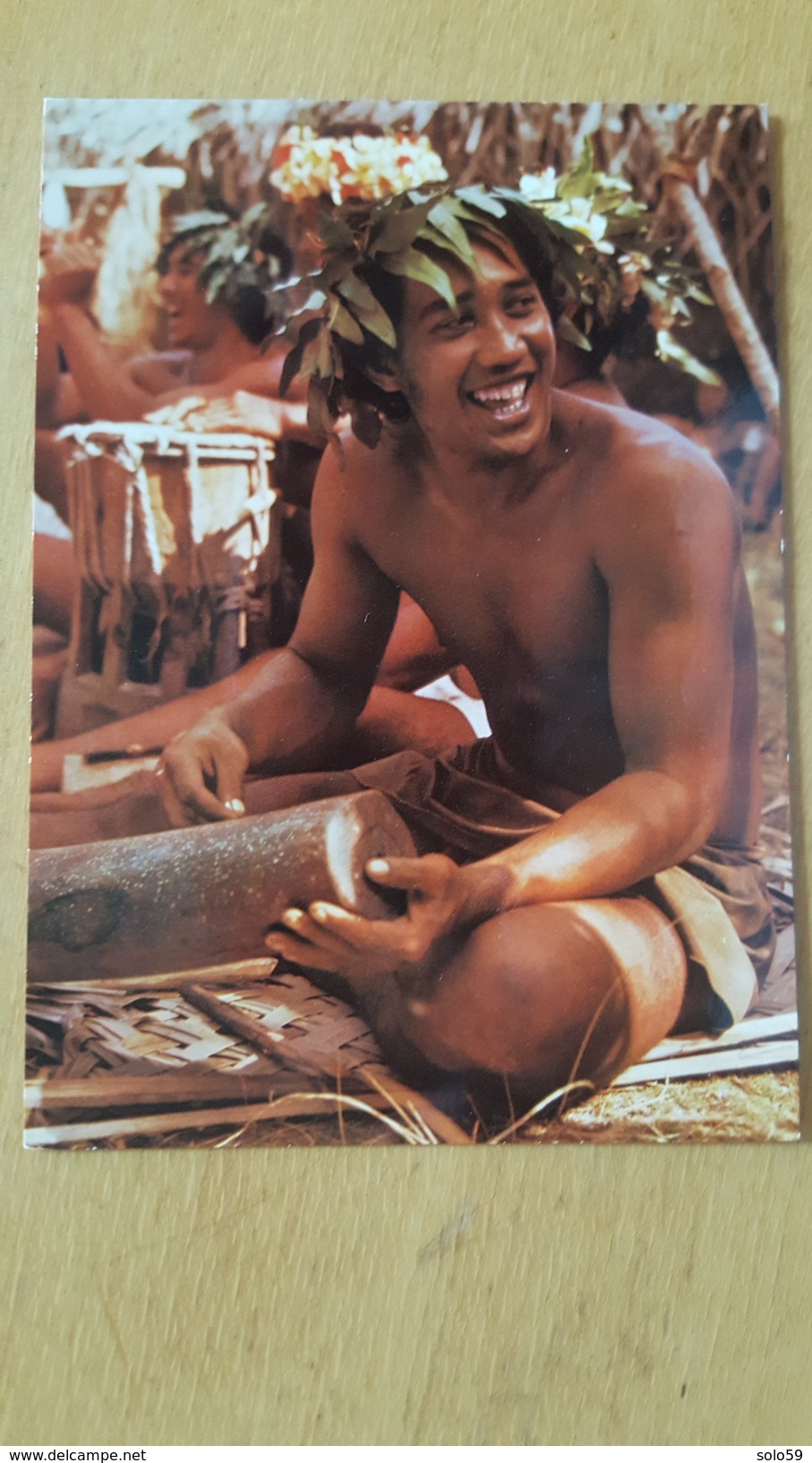 TAHITI JEUNE HOMME DE BORA-BORA Carte Postale Neuve Années 70 Très Bon état Dos Partagé - Polinesia Francesa