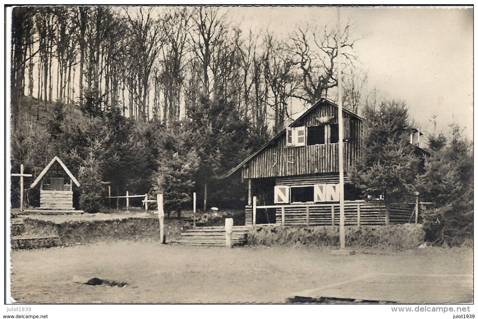 WILTZ ..-- Cité SCOUTE . Hôme " JITZ" , Au Parc Scout . 194? Vers BERCHEM - SAINTE - AGATHE . Voir Verso . - Wiltz