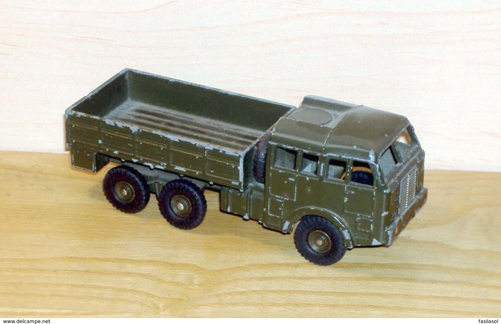 DINKY TOYS : CAMION TOUT TERRAIN BERLIET 6X6 (sans Bâche) - Panzer