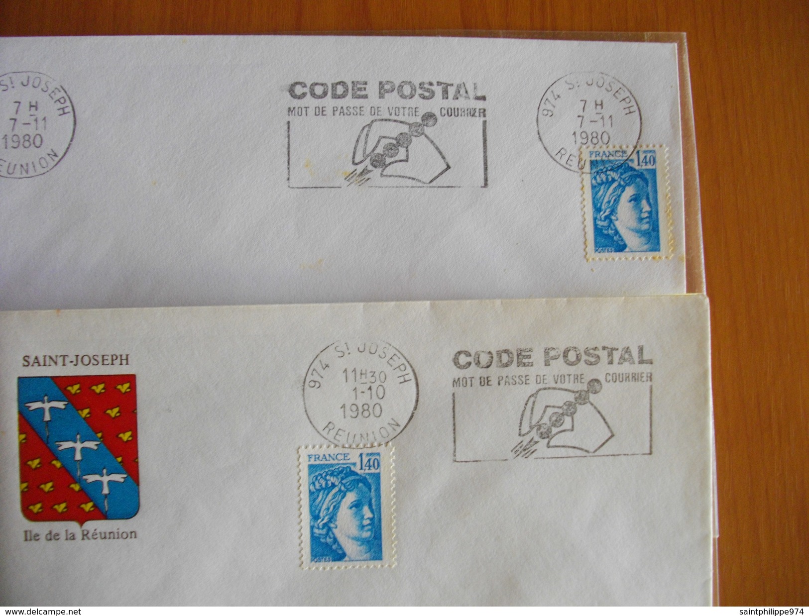 Réunion : Deux  Lettres De 1980 Avec Oblitérations Mécaniques Type Code Postal  De La St Joseph  Avec Montage Différent - Other & Unclassified