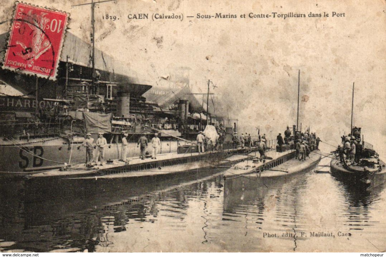 CAEN -14- SOUS MARINS ET CONTRE TORPILLEURS DANS LE PORT - Caen