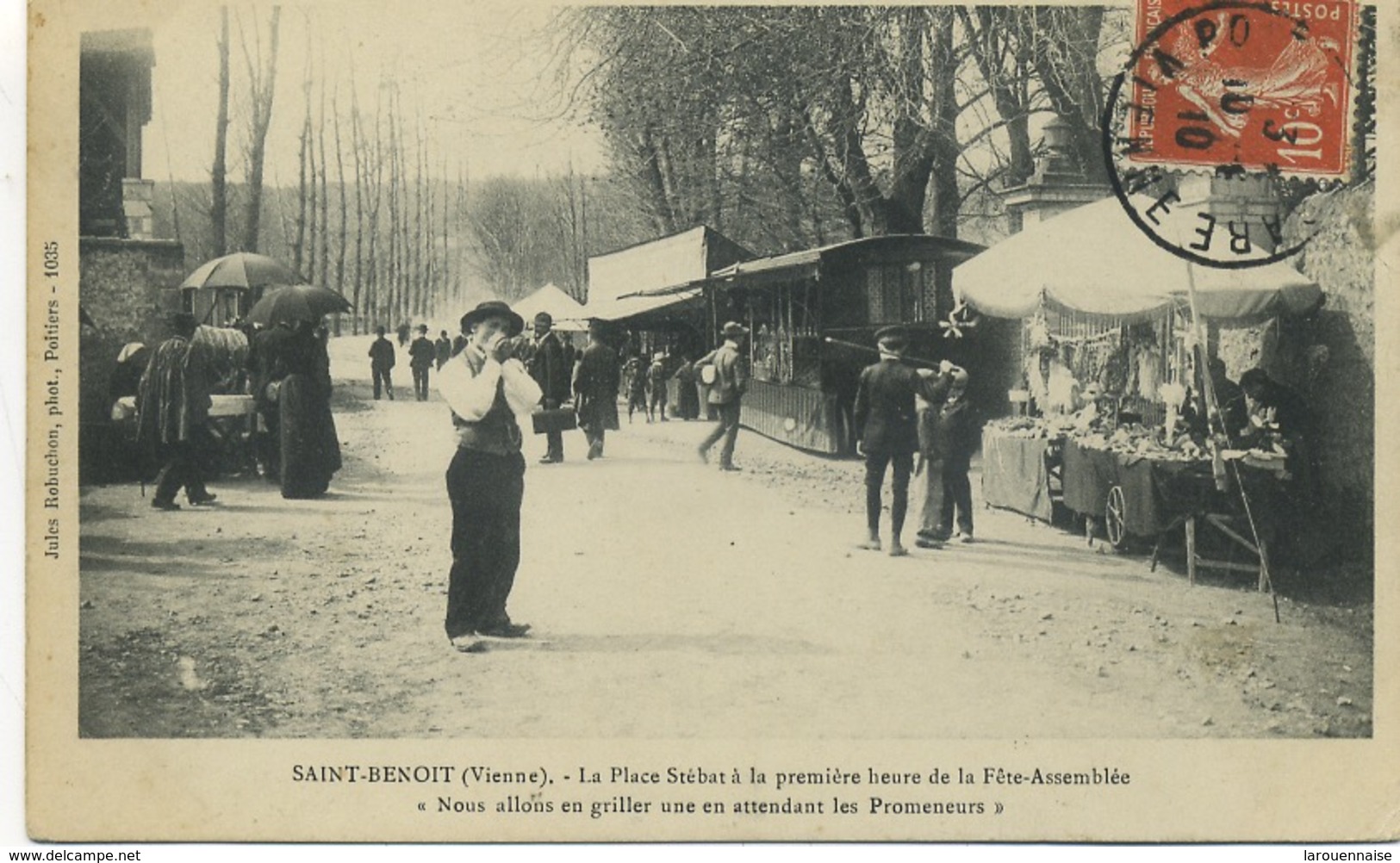 86 - Saint -Benoit : La Place Stébat à La Première Heure De La Fete-Assemblée. - Saint Benoit