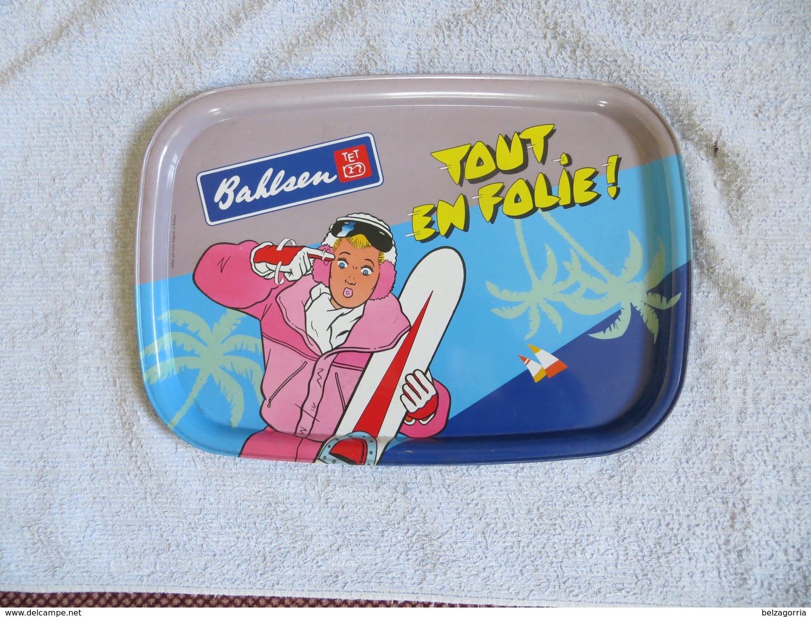 PLATEAU PUBLICITAIRE  BAHLSEN  (  Biscuits, Gâteaux )  TOUT EN FOLIE !   En Métal   VOIR SCANS - Autres & Non Classés