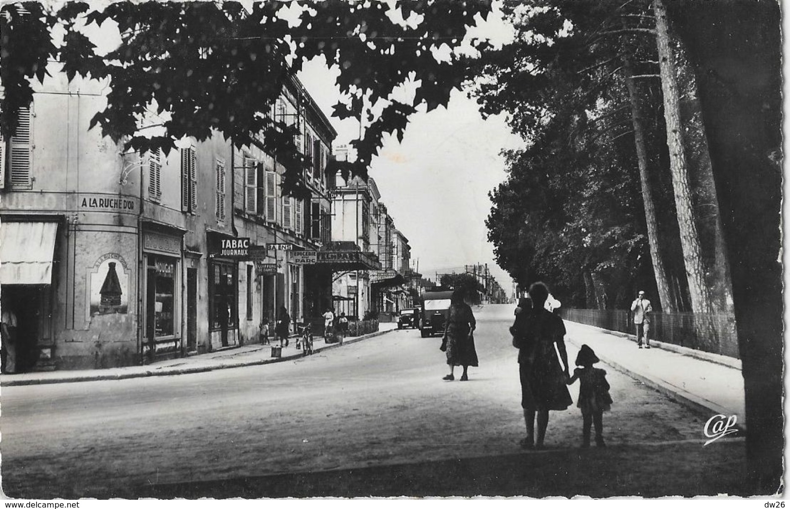 Montélimar - Avenue Du Général De Gaulle, Nougat "à La Ruche D'Or"  - Carte CAP CPSM N° 79 De 1954 - Montelimar