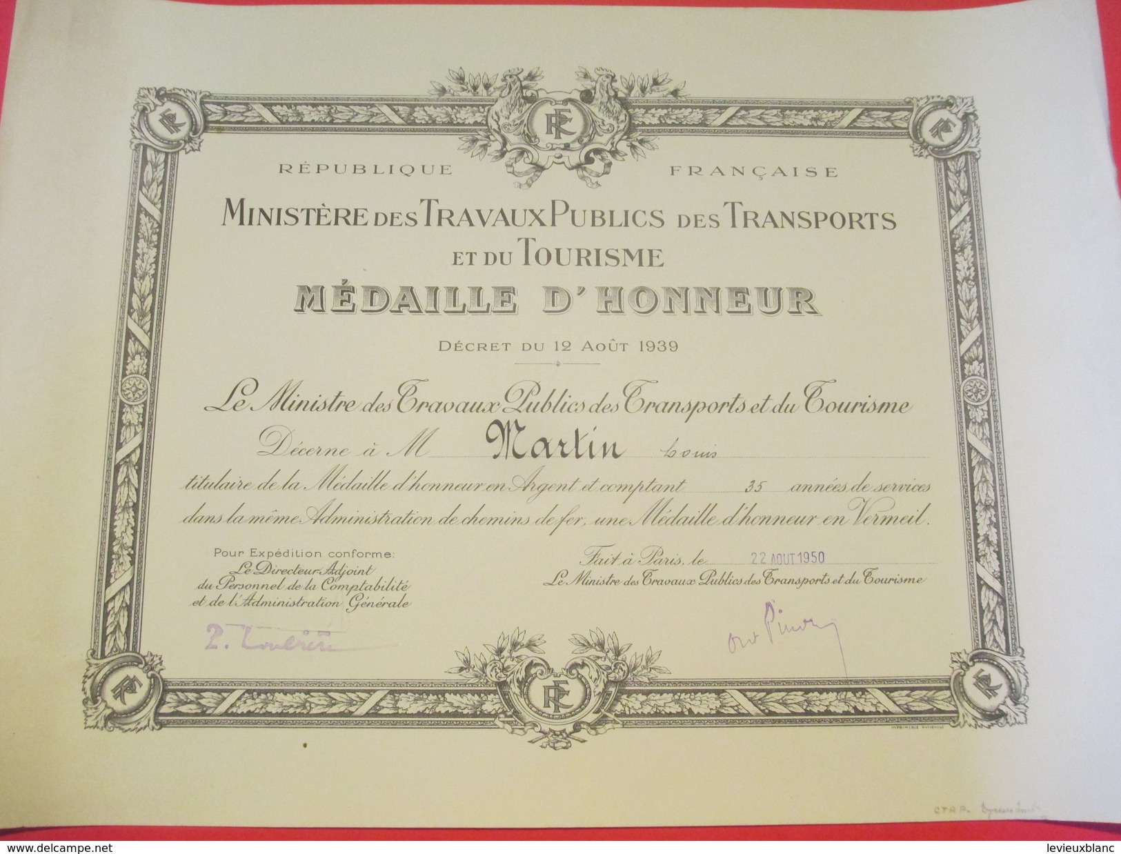 Médaille D'Honneur En Vermeil/Ministère Des T. P. Des Transports Et Du Tourisme/Louis MARTIN/Chemins De Fer/1950  DIP138 - Diploma & School Reports