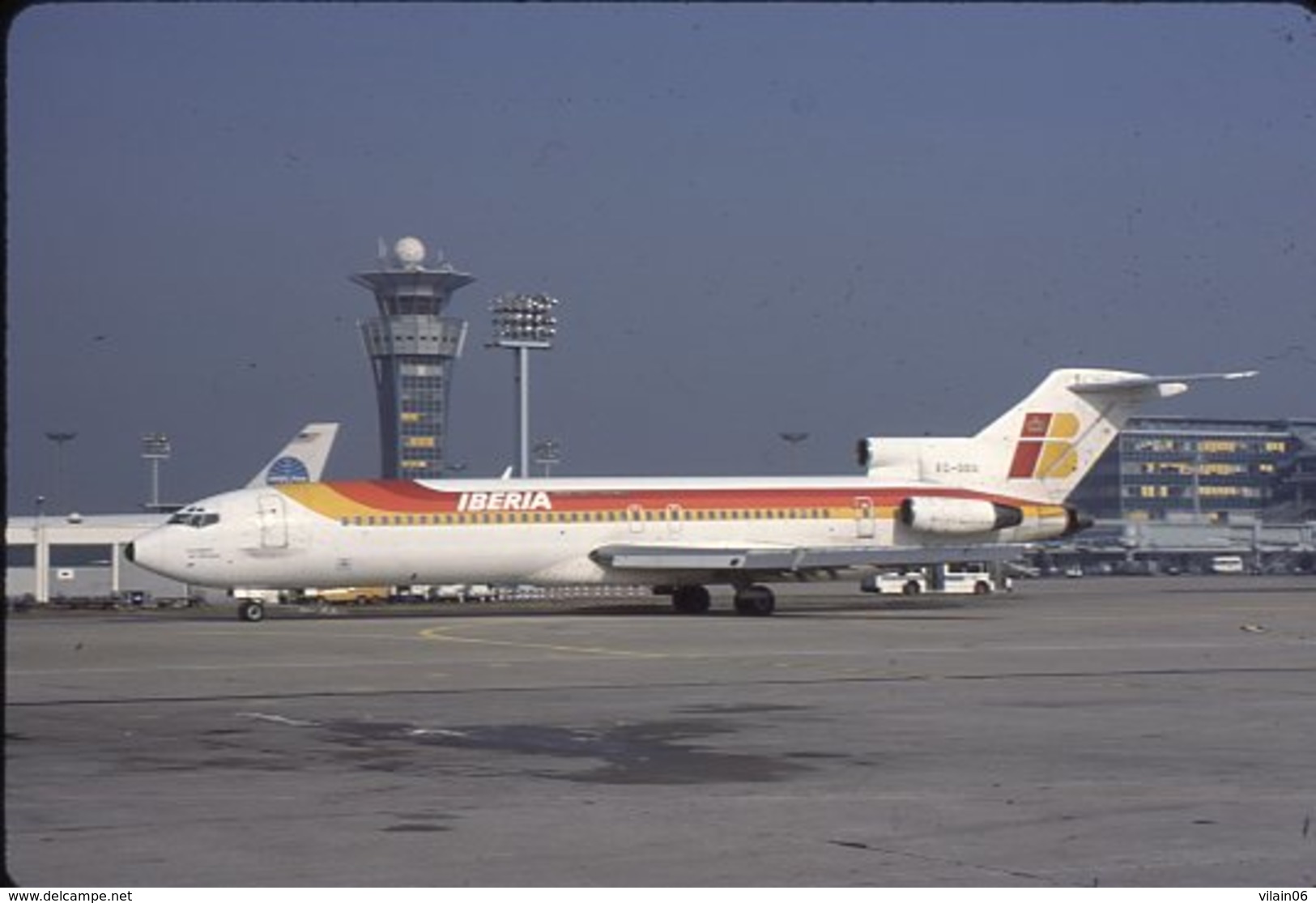 SLIDE / DIAPOSITIVE  KODAK ORIGINAL      IBERIA    B 727   EC-DDA - Diapositive