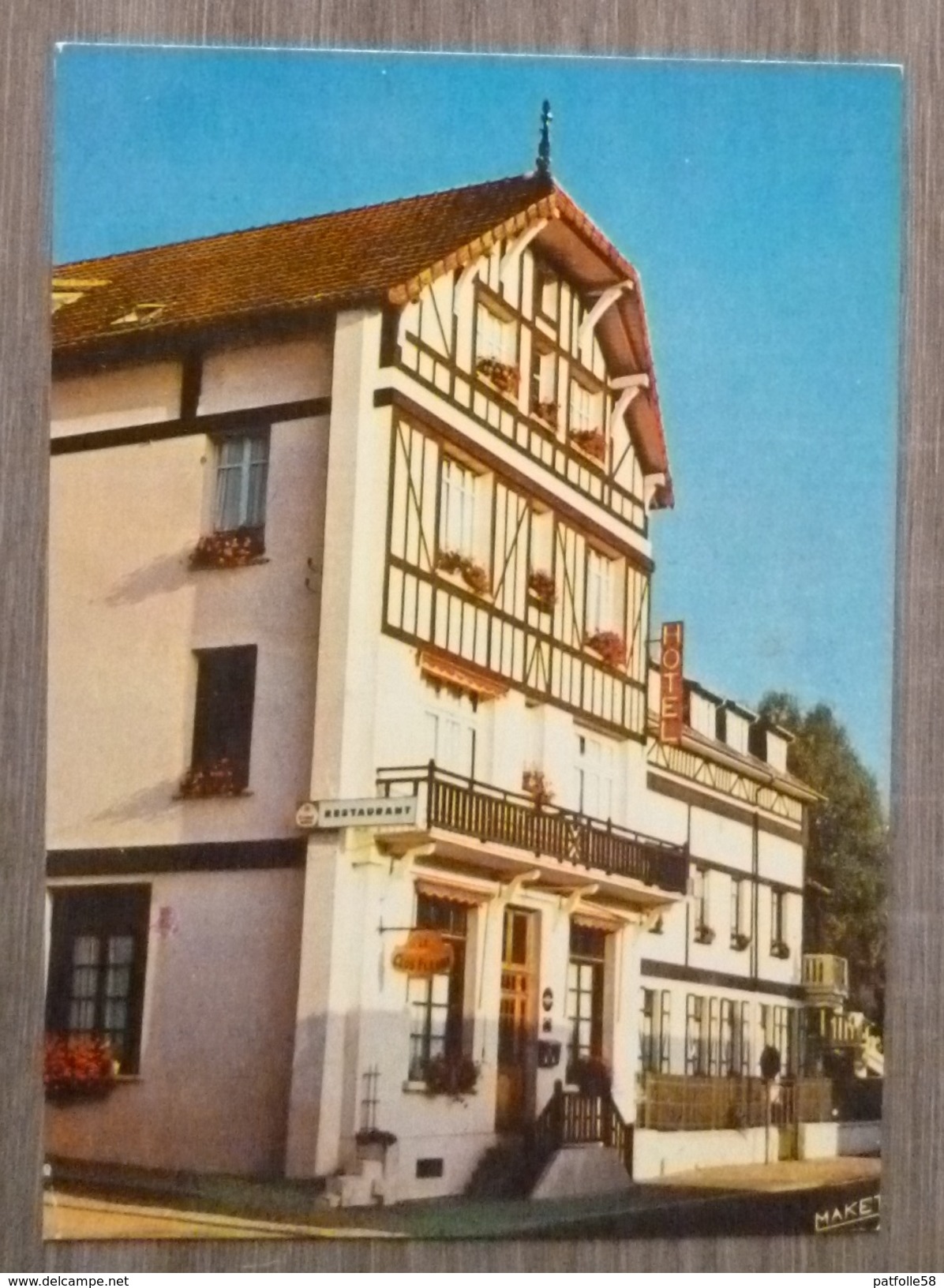 LE TRAIT (76). HÔTEL-RESTAURANT  " LE CLOS FLEURI ". ANNEE 1970-80. TBE - Le Trait