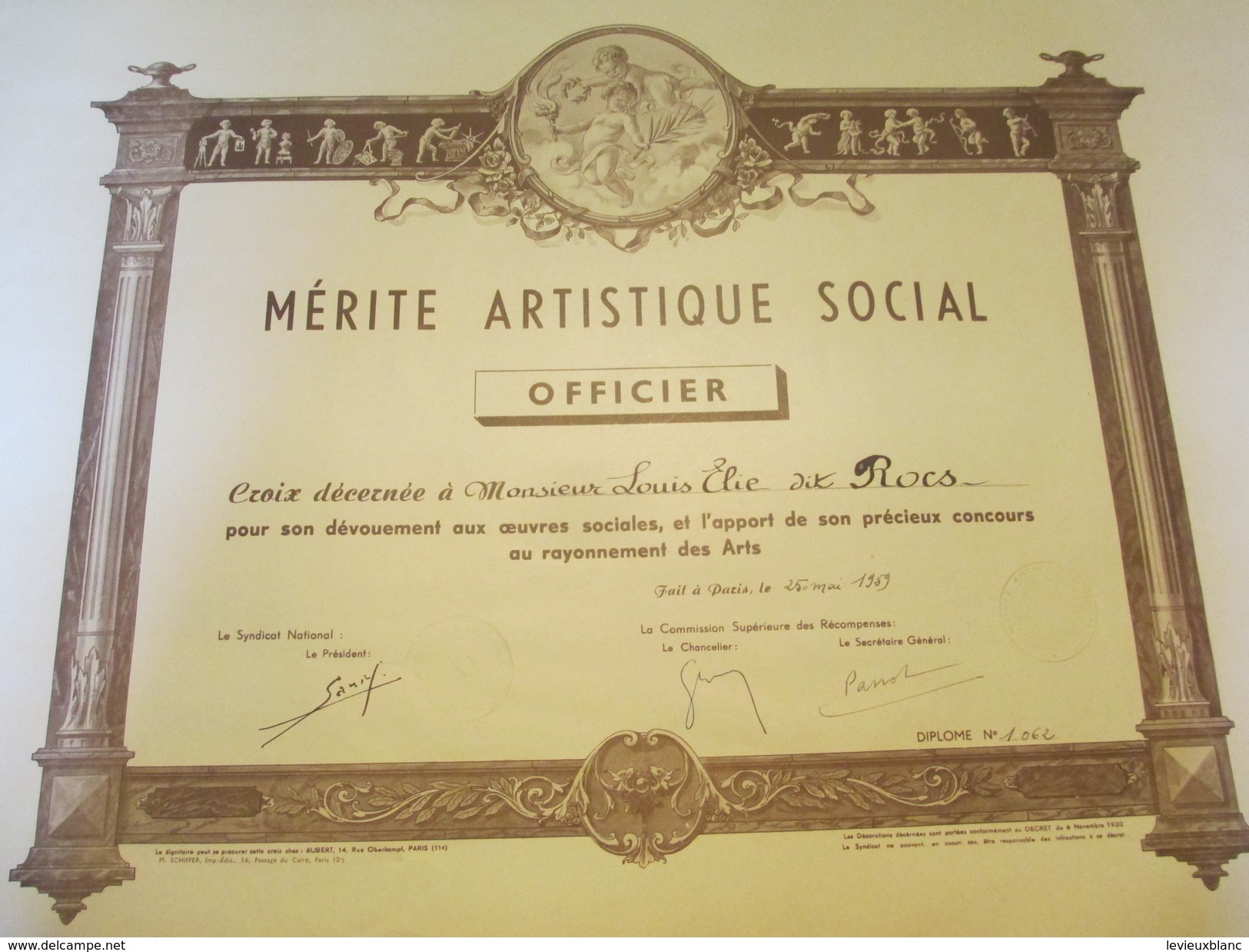 Diplôme  D'Officier Du Mérite Artistique Social /Paris / Louis ELIE Dit ROCS/ 1959       DIP161 - Diploma & School Reports