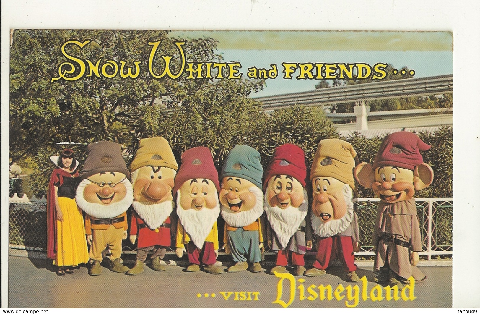 Snow White And Friends   5 - Disneyland