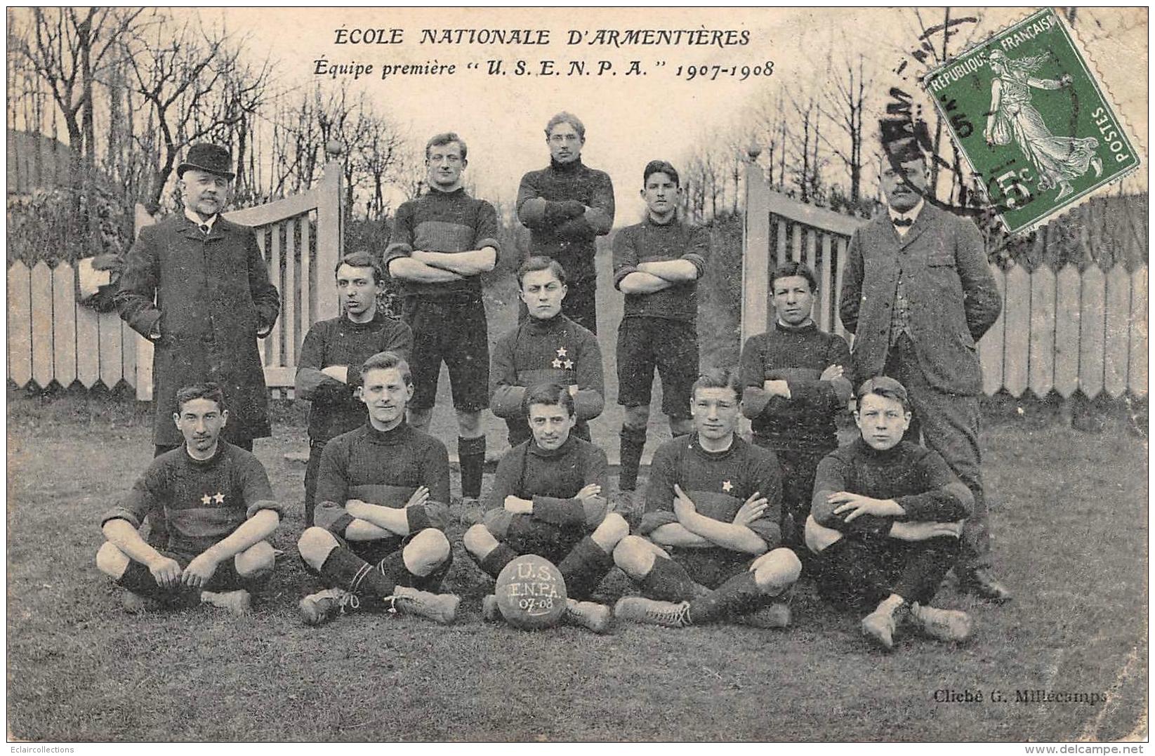 Armentières   59       Ecole Nationale  . Football Equipe 1ere -  Petit Pli -     (voir Scan) - Armentieres