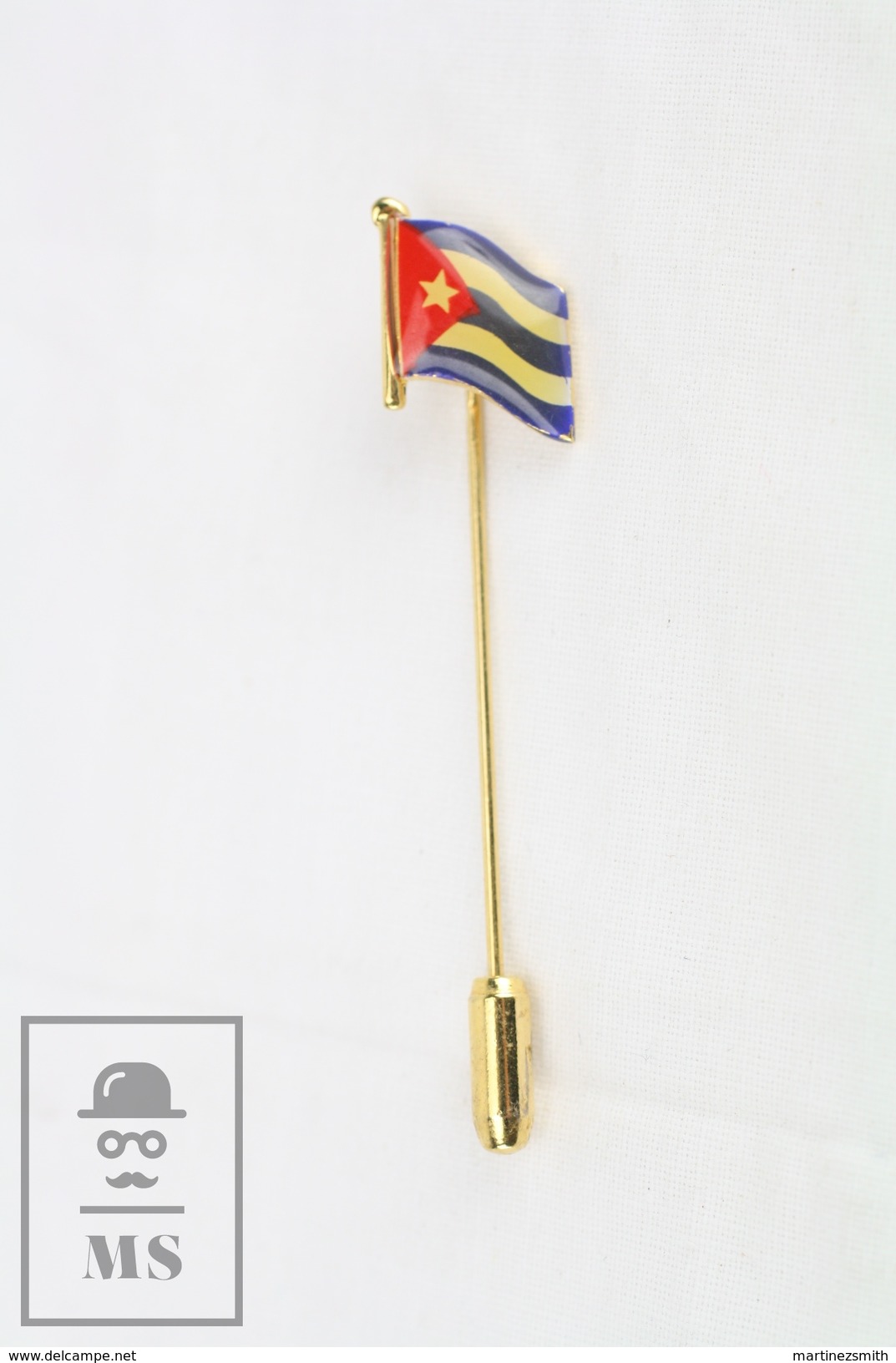 Cuba Flag Golden Colour Needle Badge - Ciudades
