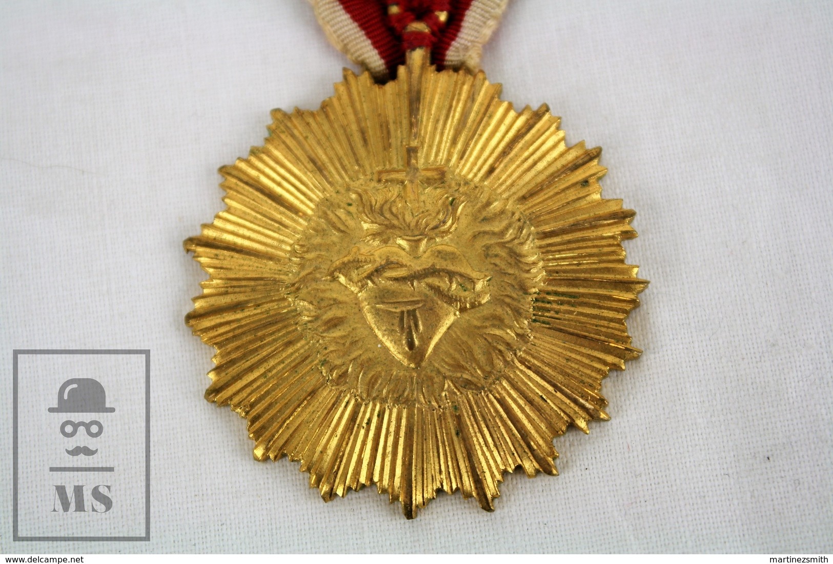 Religious Medal With Ribbon - Sacred Heart Of Jesus Religious Medal - Adveniat Regnum Tuum - Requeté - Religión & Esoterismo