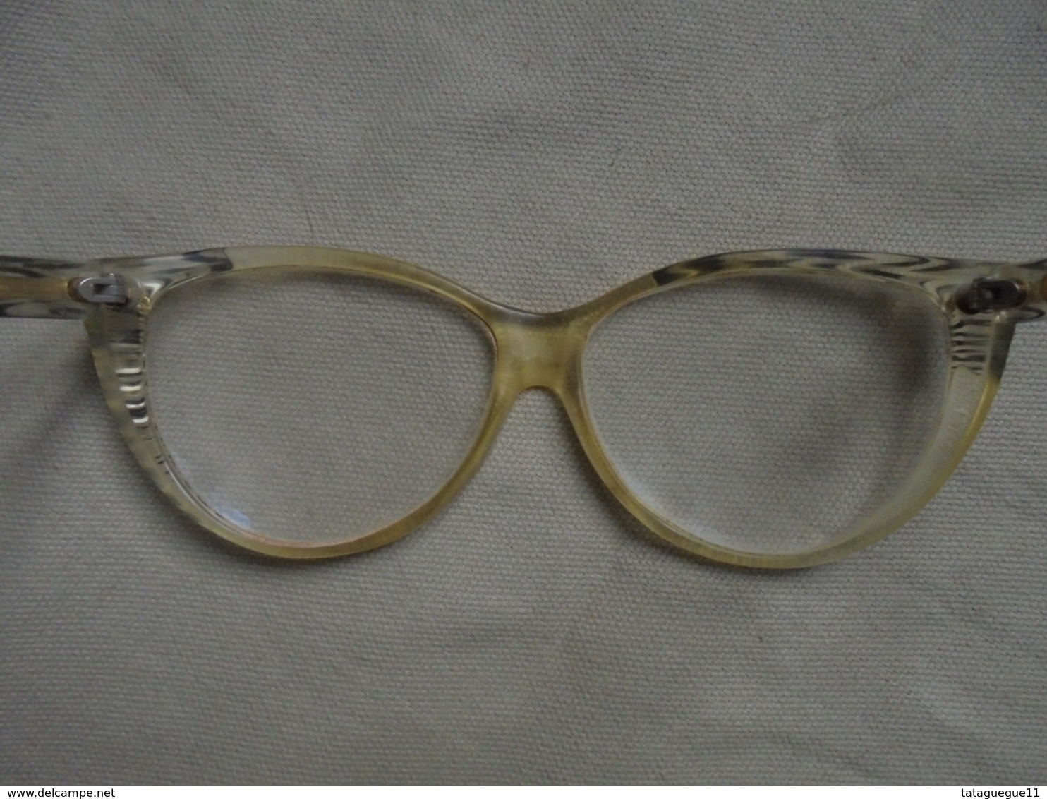 Vintage - Paire de lunettes de vue pour femme AM PERRIS