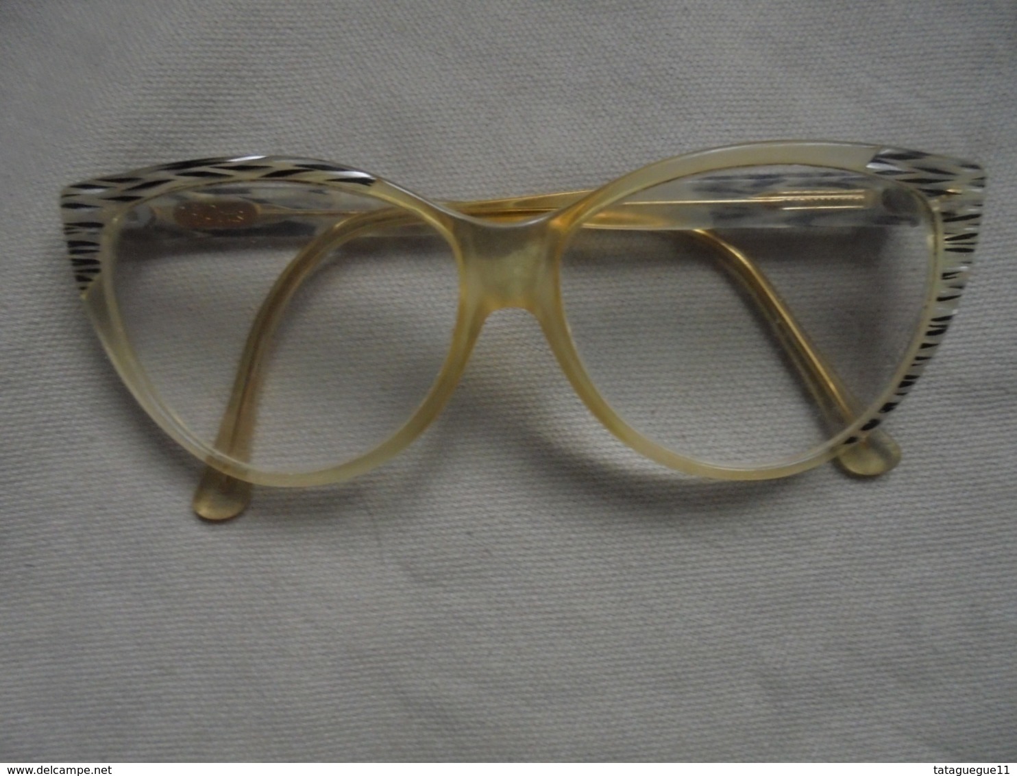 Vintage - Paire de lunettes de vue pour femme AM PERRIS