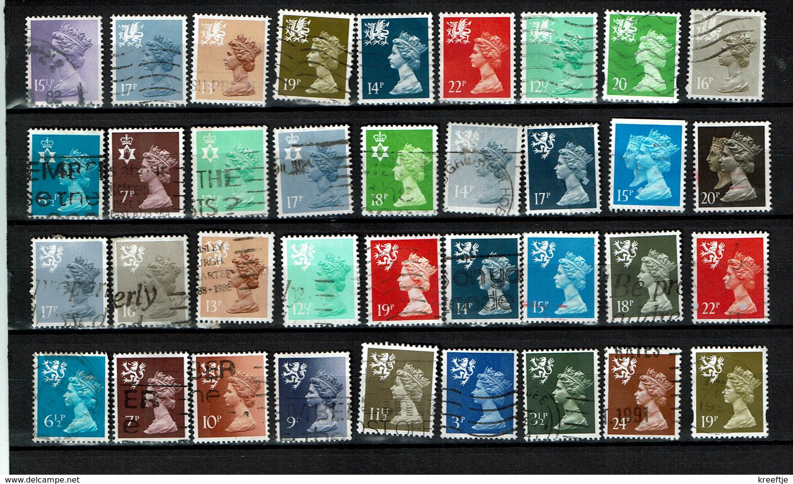 210 Different Stamps UK (7 Scans ) - Collections (without Album)