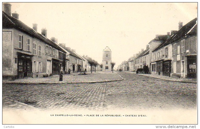 77 LA CHAPELLE-la-REINE Place De La République  - Château D'eau - La Chapelle La Reine