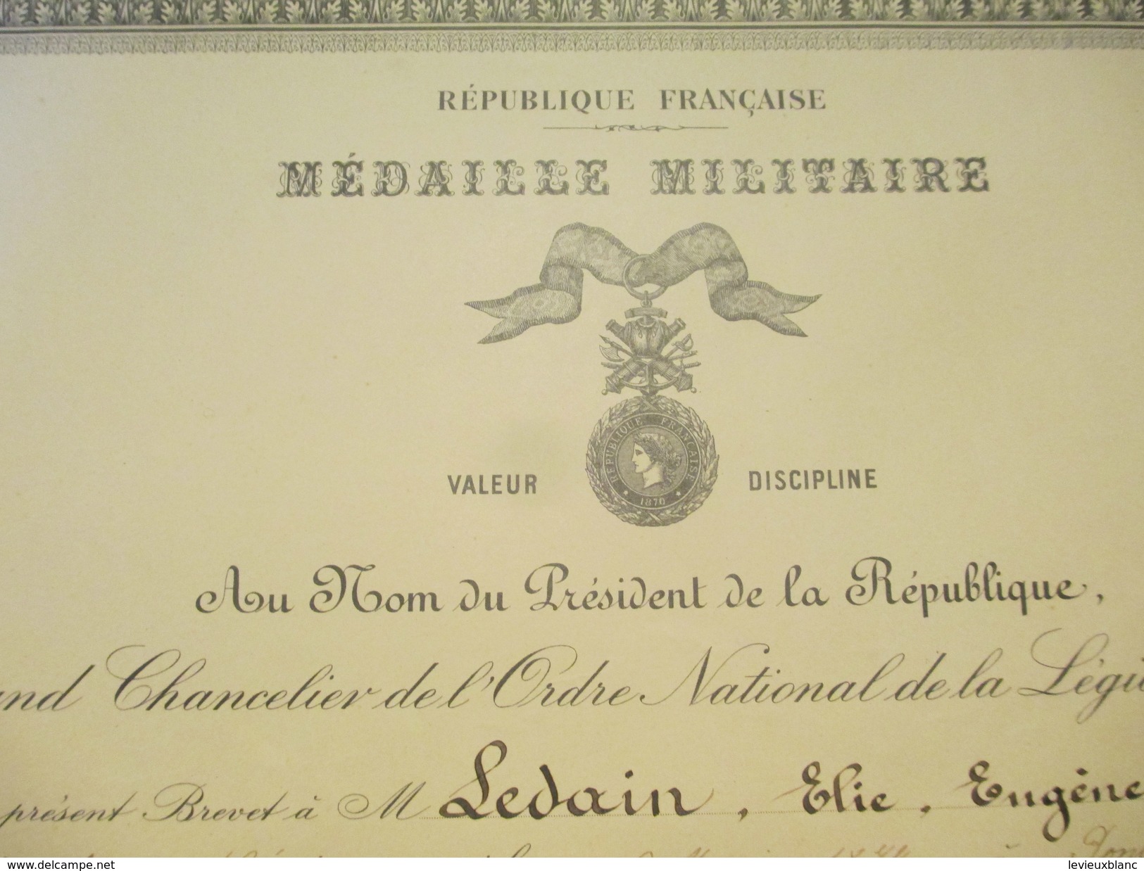 Diplôme/RF/Médaille Militaire/Ordre National De La Légion D'Honneur/LEDAIN/Sergent/Pont Audemer/Eure/1937 DIP194 - Diploma & School Reports