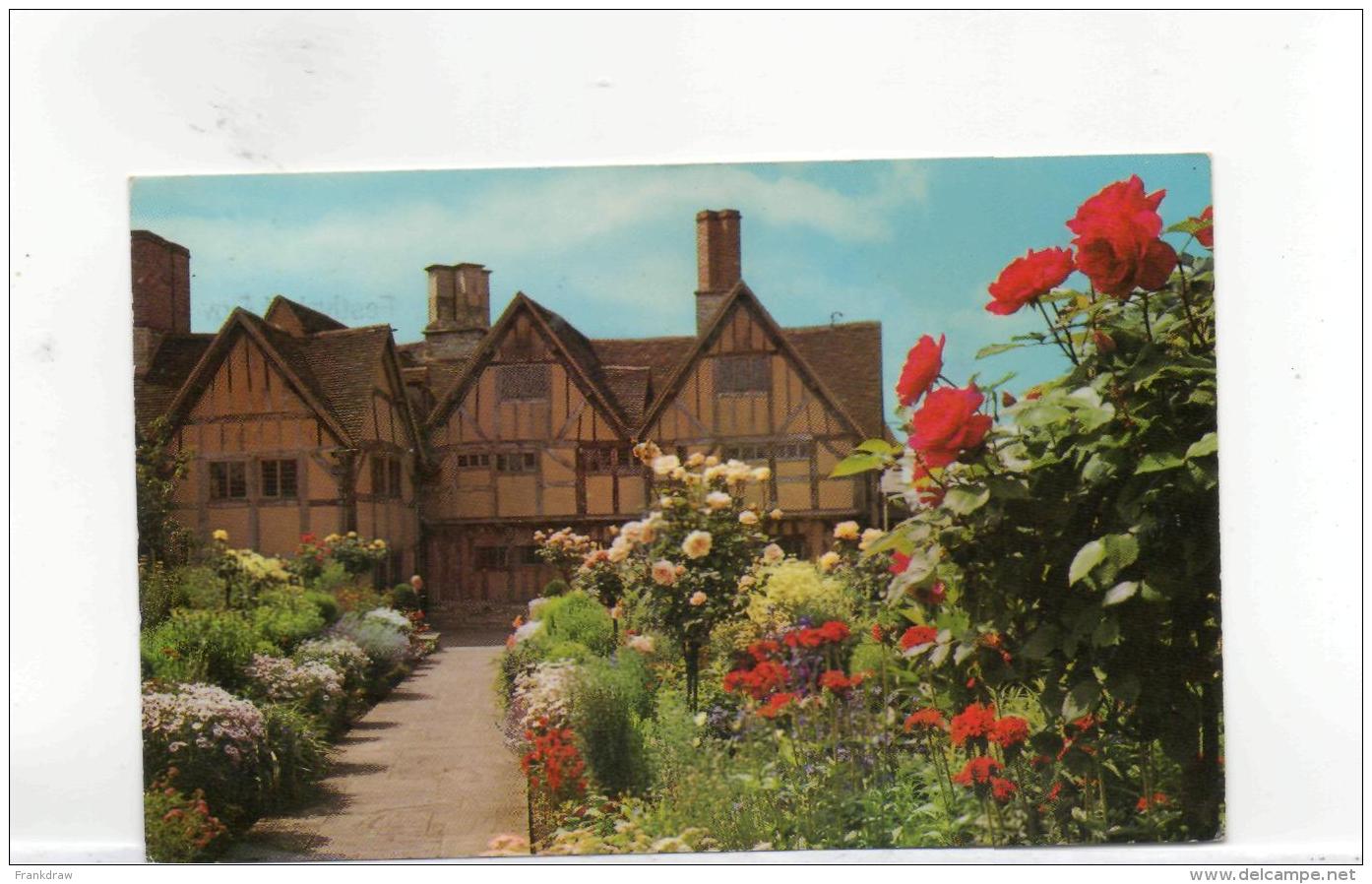 Postcard - The Garden Hall's Croft Stratford - Posted 13th June 1970 Very Good - Non Classificati