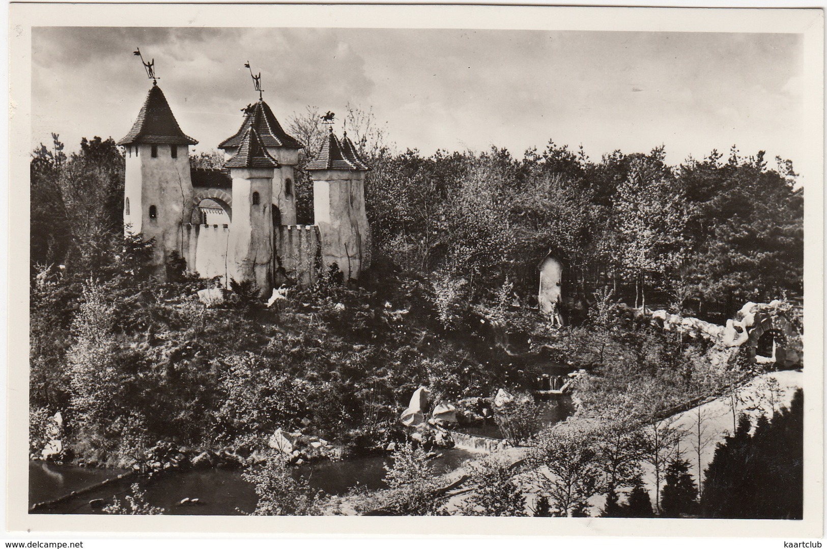 Het KASTEEL Van Doornroosje, Opgang, Rotspoort  - Natuurpark 'DE EFTELING' - Kaatsheuvel  - (Noord-Brabant / Nederland) - Kaatsheuvel