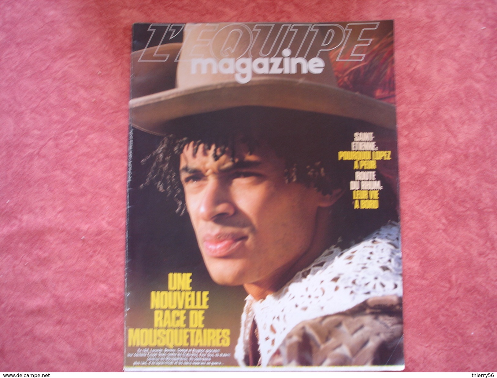 Equipe Magazine N°130 20/11/1982 Tennis Noah - Foot Lopez Saint-Etienne - Voile Colas Poupon Tabarly - Autres & Non Classés