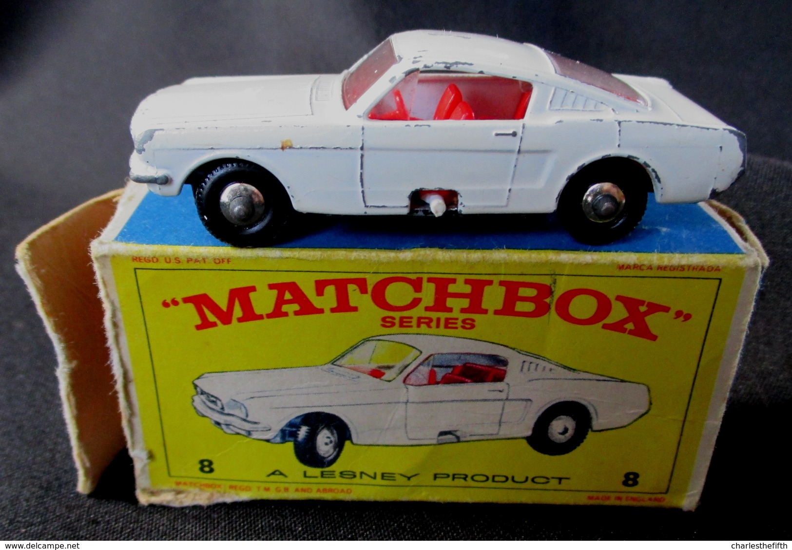 LESNEY - MATCHBOX *** NR 8 - FORD MUSTANG ( Rare ) -  ORIGINAL BOX - VOITURE CONDITION C - EN BOITE ORIGINALE *** 1960 - Jouets Anciens