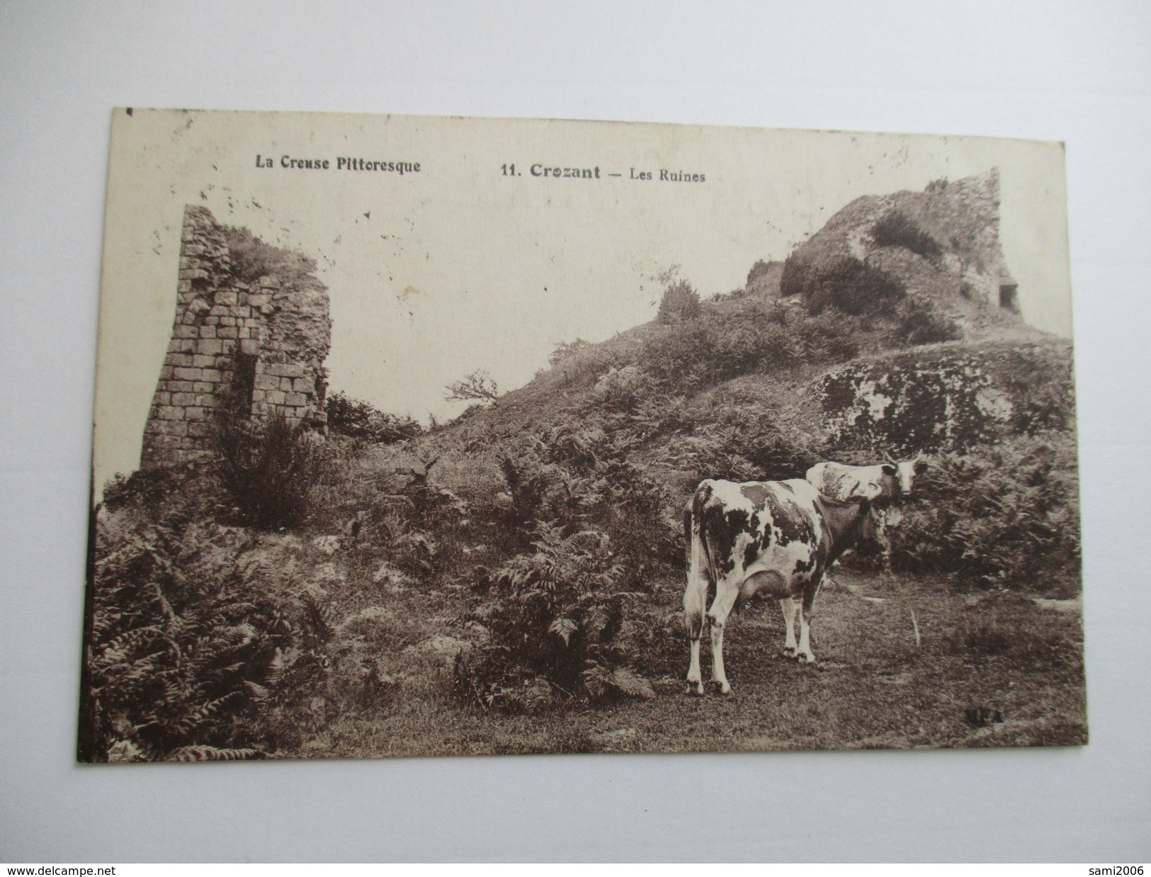 CPA 23 CROZANT LES RUINES VACHES - Crozant