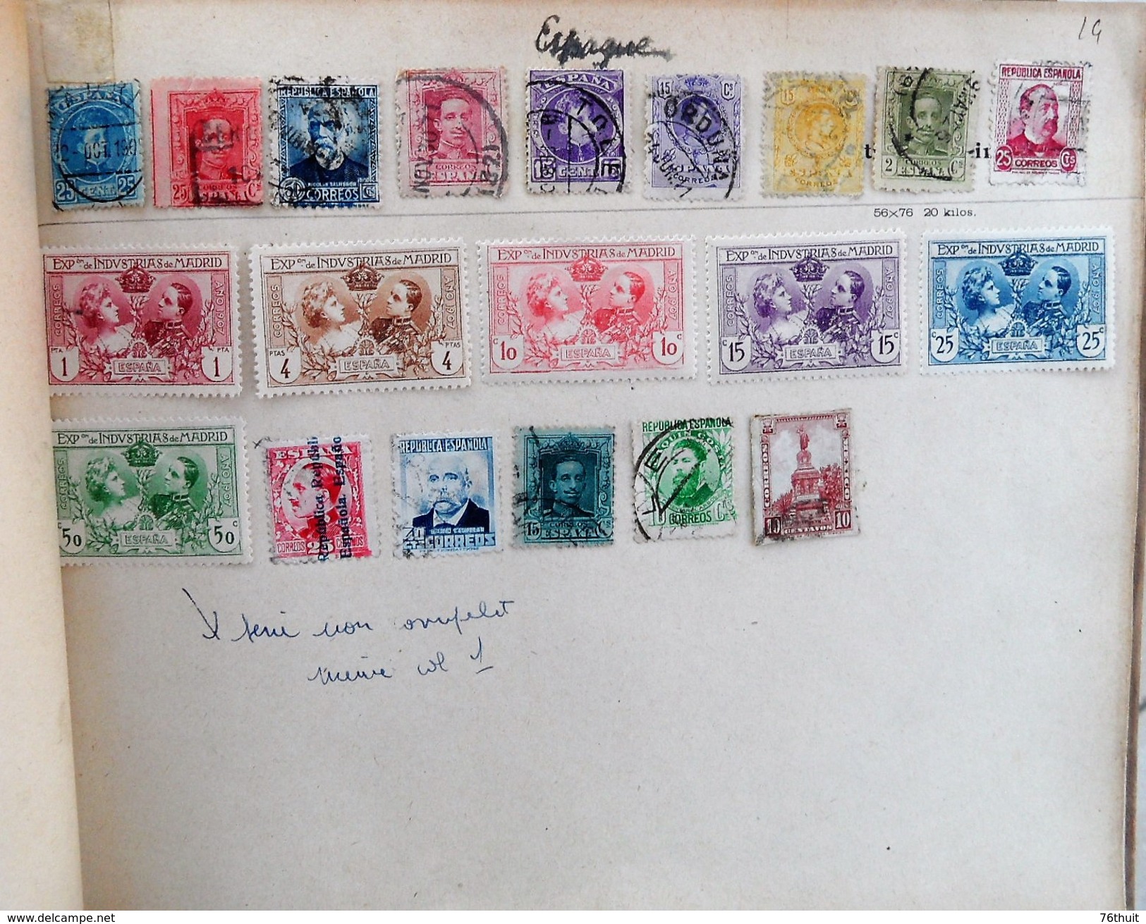 Album de timbres poste fait main - Timbres oblitérés avec charnière, voire collés - 860 timbres environ - tous pays