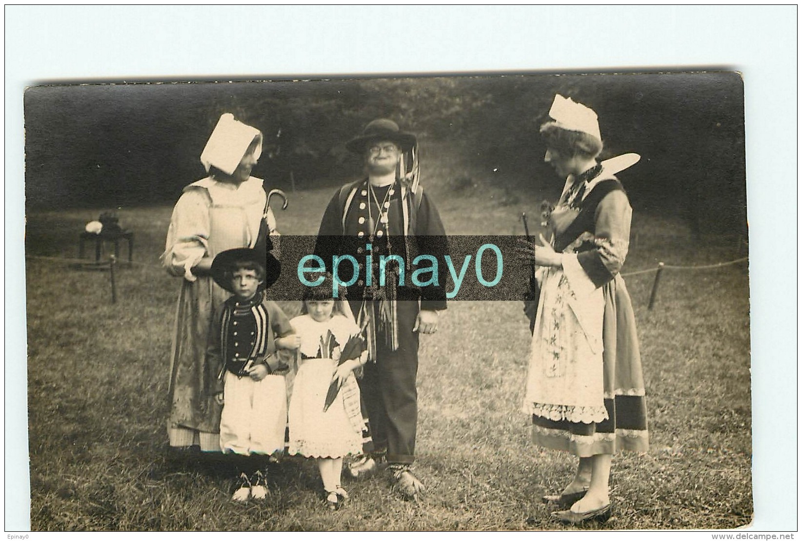 CARTE PHOTO à LOCALISER - BRETAGNE - Coiffe - Folklore - Homme Comique - Photos