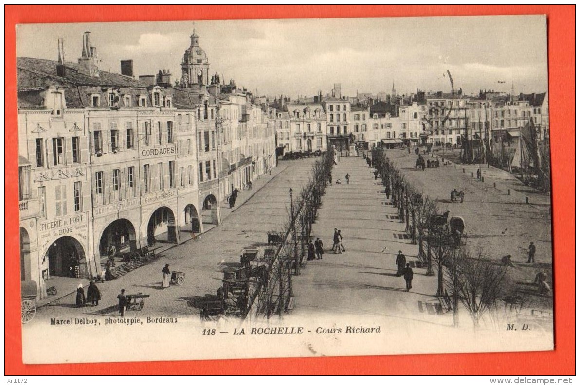 IAN-14 La Rochelle  Cours Richard, ANIME. Circulé En 1913 Par Courrier Militaire, à Bord Du Croiseur Lorraine Au Havre - La Rochelle