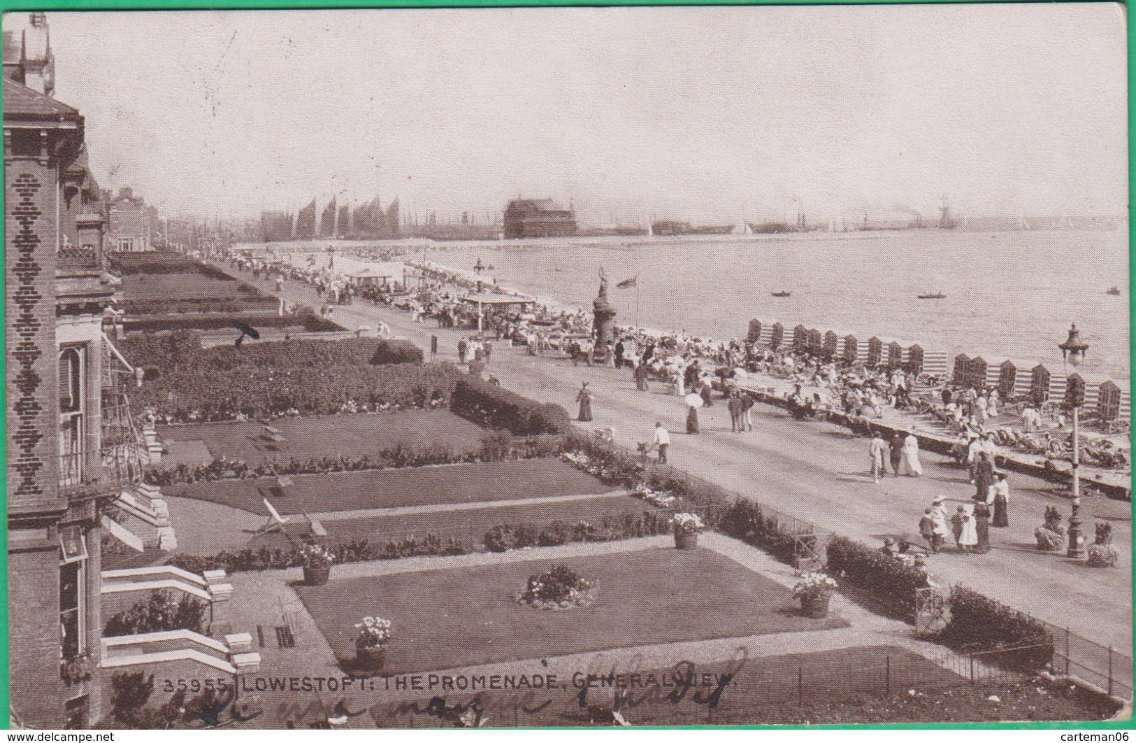 Angleterre - Lowestoft : The Promenade Generalview - Lowestoft