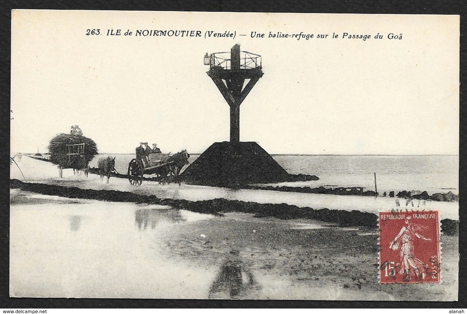 NOIRMOUTIER Une Balise Refuge Sur Le Passage Du Goâ Attelages (Nozais) Vendée (85) - Noirmoutier
