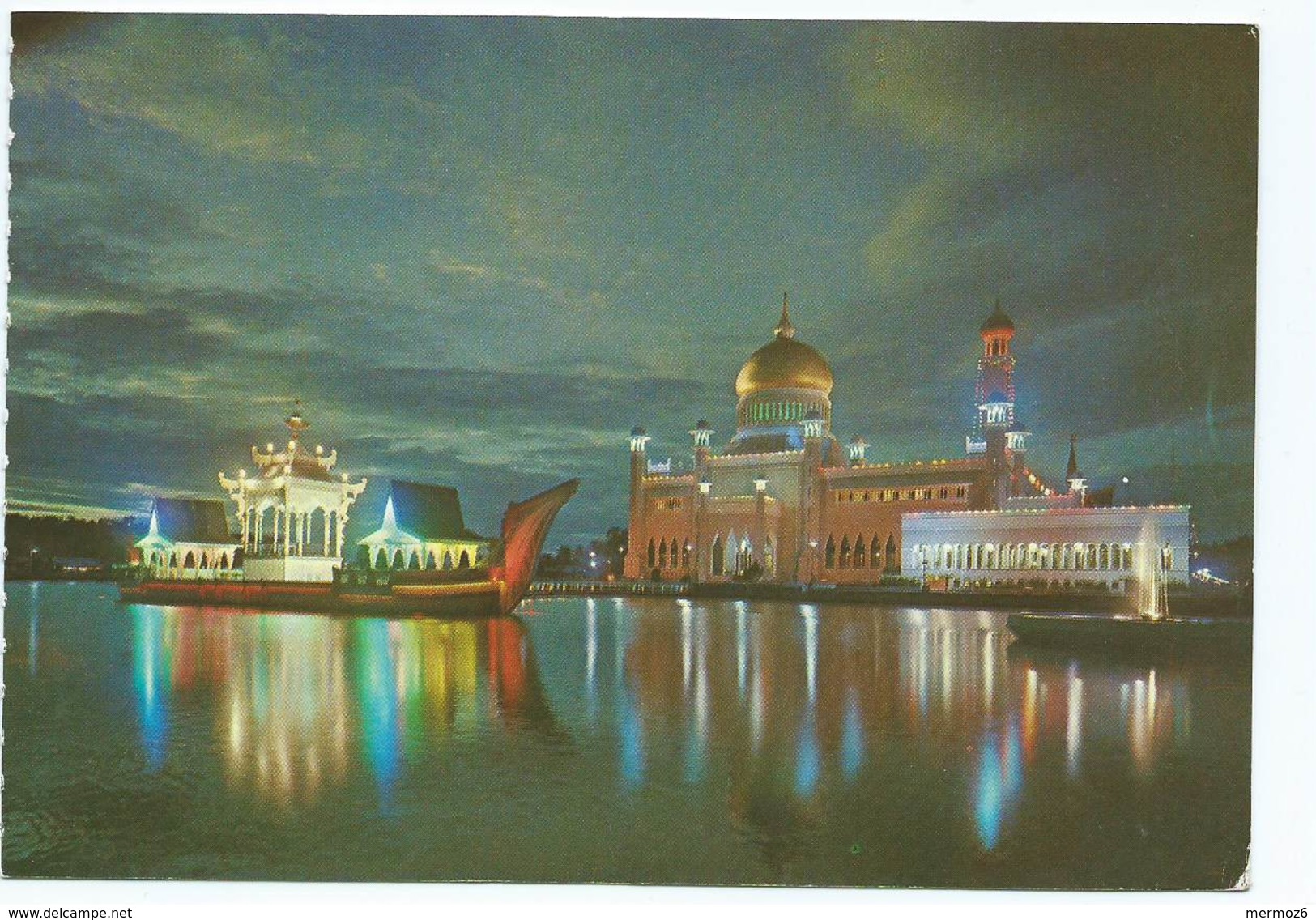 A Night View Of The Masjid Omar Ali Saifuddin Brunei Sw Singapore Postcard Issue D&rsquo;un Carnet - Brunei