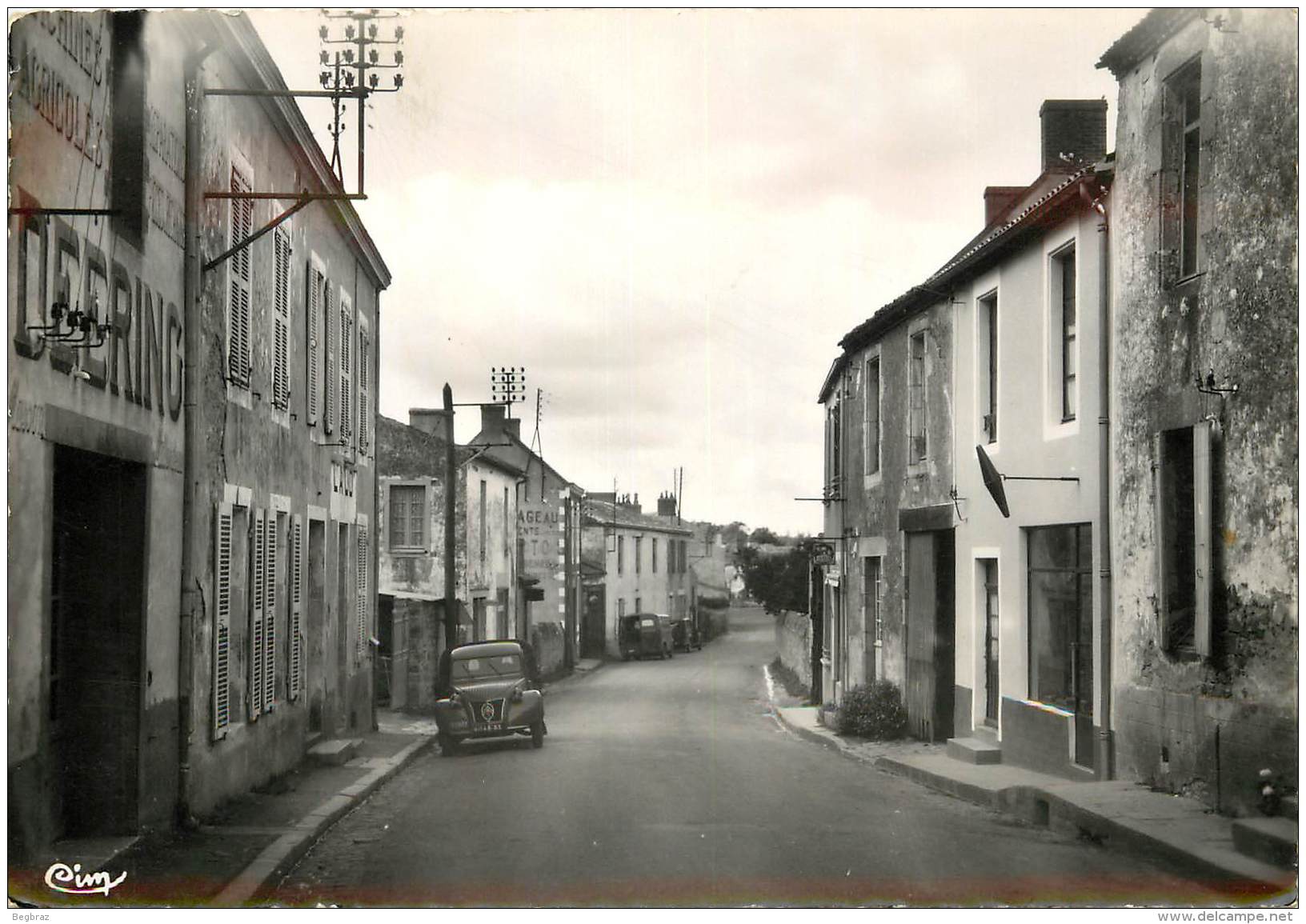 MOUTIERS LES MAUXFAITS          RUE DES SABLES - Moutiers Les Mauxfaits