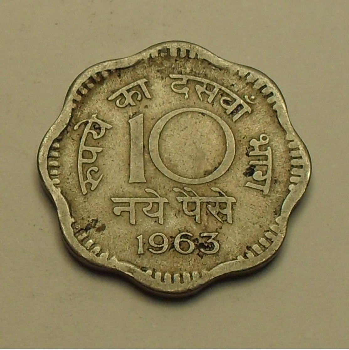 1963 - Inde République - India Republic - 10 NAYE PAISE, Calcutta, KM 24.2 - Inde