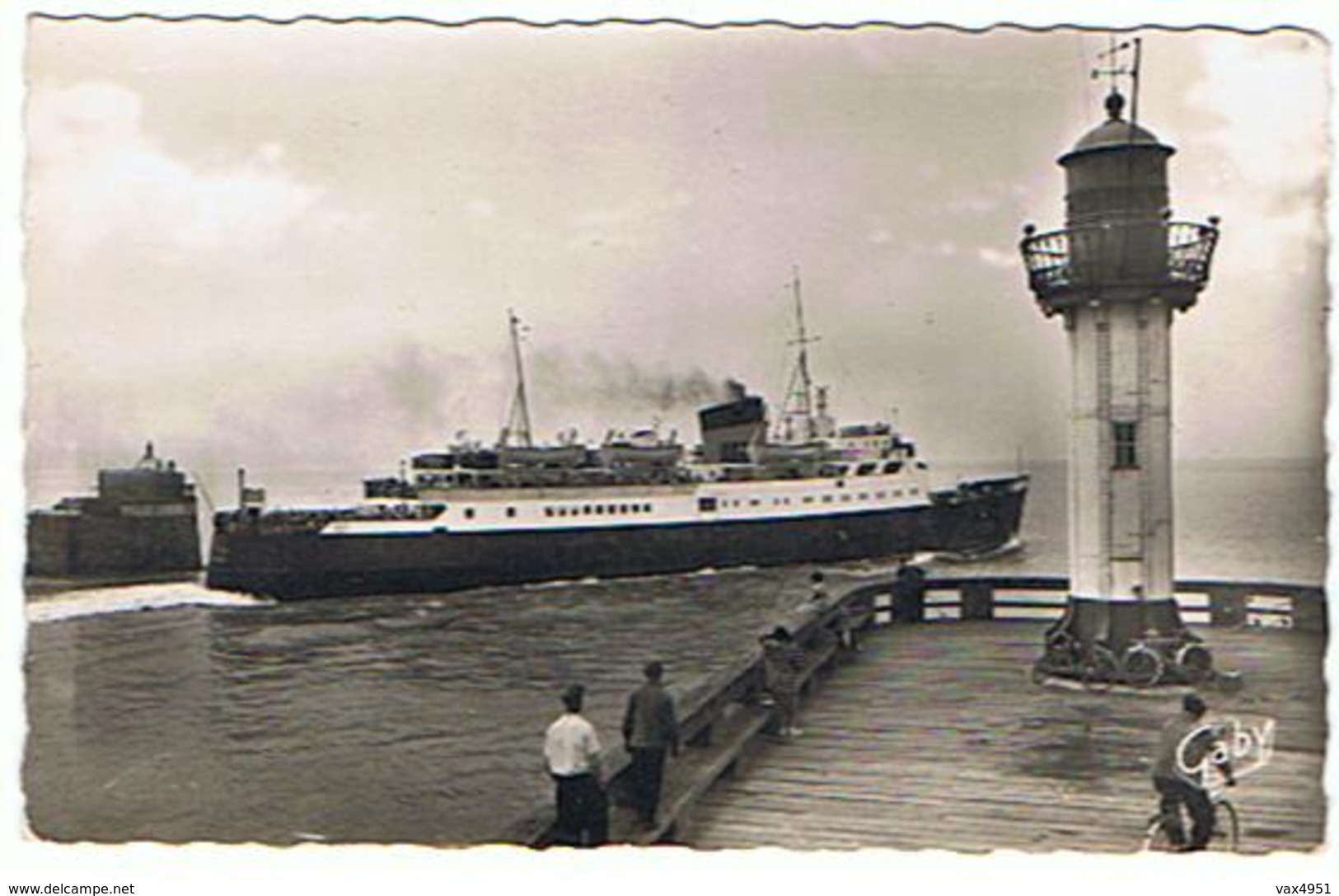 DIEPPE DEPART POUR L ANGLETERRE   ***     A   SAISIR  ***** - Ferries