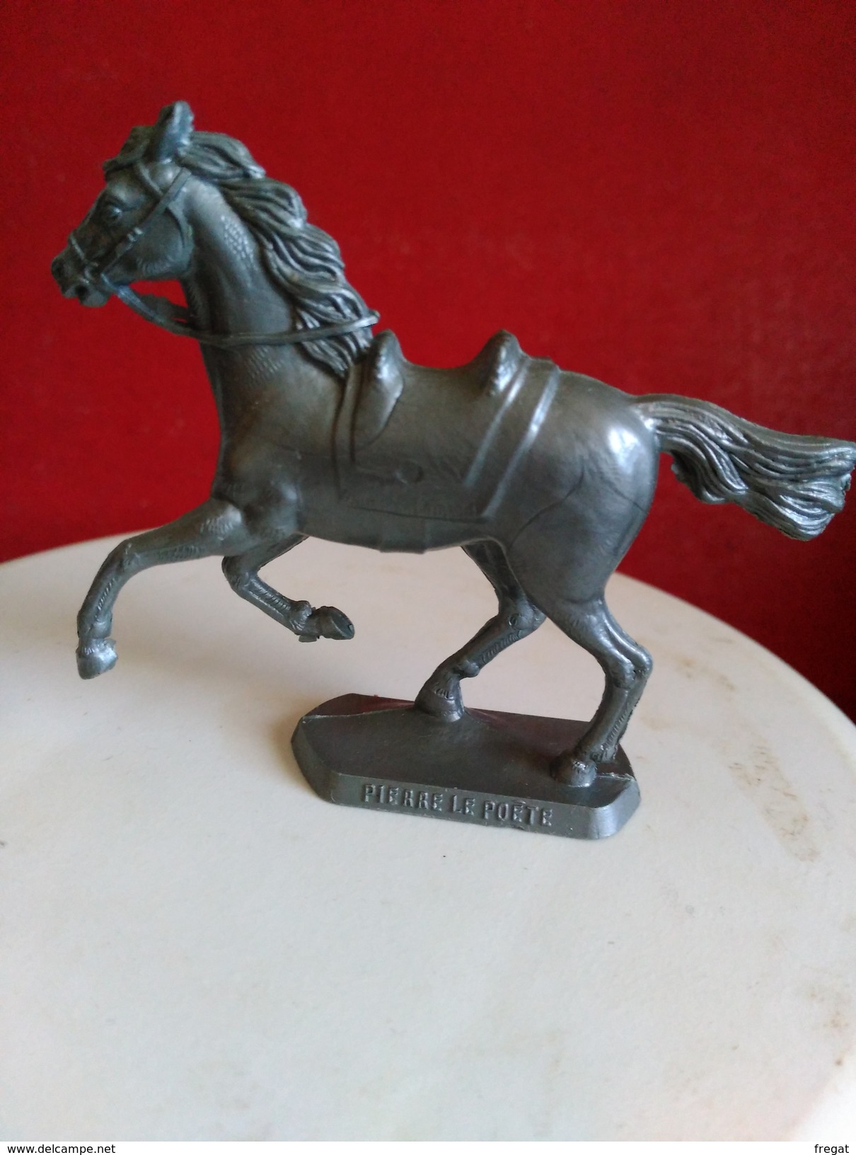 Figurine "thierry La Fronde"cheval Pierre Le Poete - Autres & Non Classés