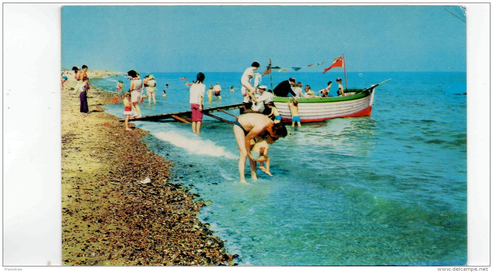 Postcard - Beach Sea Trips,Hemsby Very Good - Unclassified