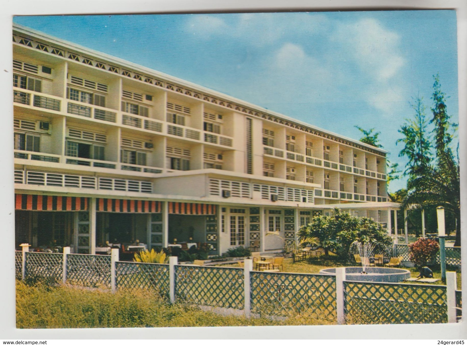 CPSM POINTE NOIRE (Congo Brazzaville) - Atlantic Palace - Pointe-Noire