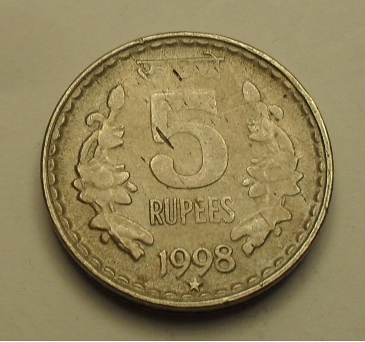 1998 - Inde République - India Republic - 5 RUPEES, Star, Hyderabad, KM 154.1 - Inde