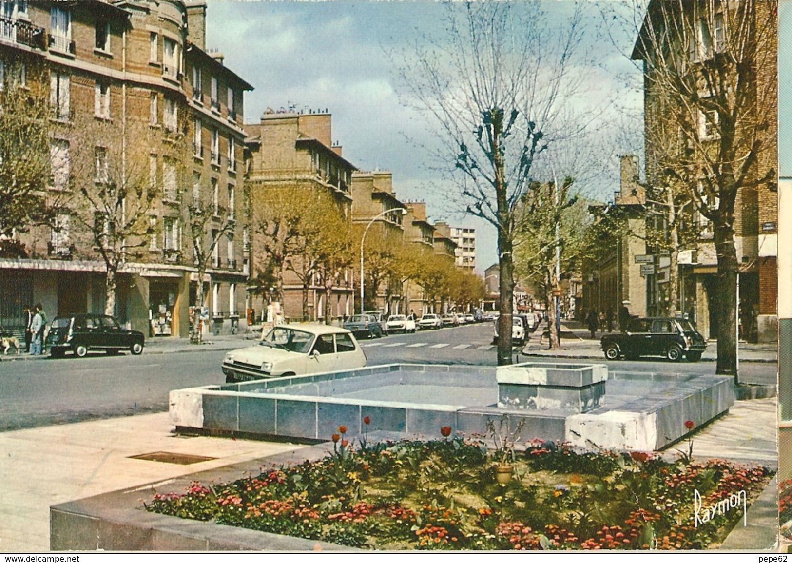 Suresnes-place Mazaryck-cpm - Suresnes