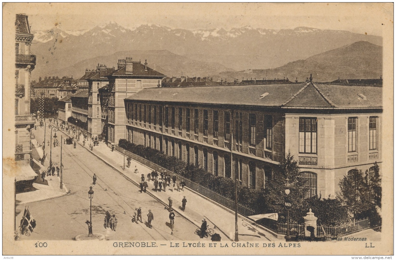 G53 - 38 - GRENOBLE - Le Lycée Et La Chaine Des Alpes - Grenoble