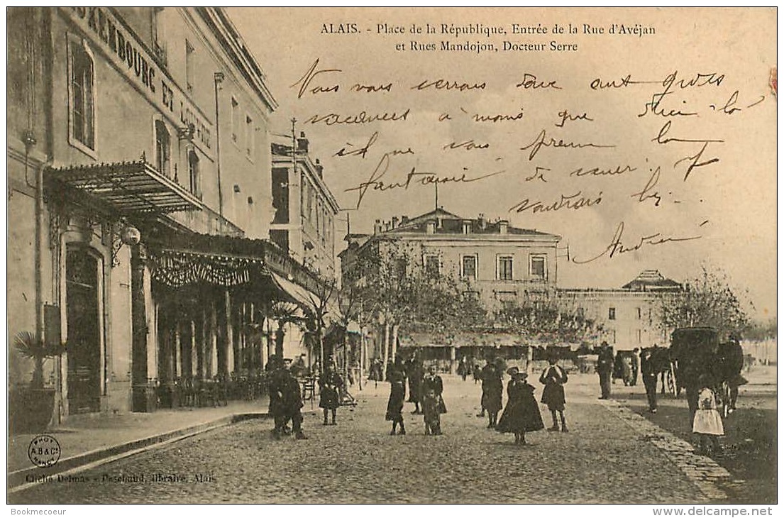 30  ALAIS  3 CARTES  (PLACE DE LA REPUBLIQUE-  RENTREE RUE D'AVEJAN RUES MANDOJON DOCTEUR SERRE - COTE GAUCHE) - Alès