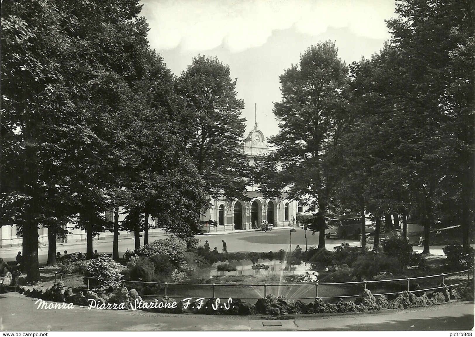 Monza (Lombardia) Piazza Stazione FF SS, I Giardini - Monza